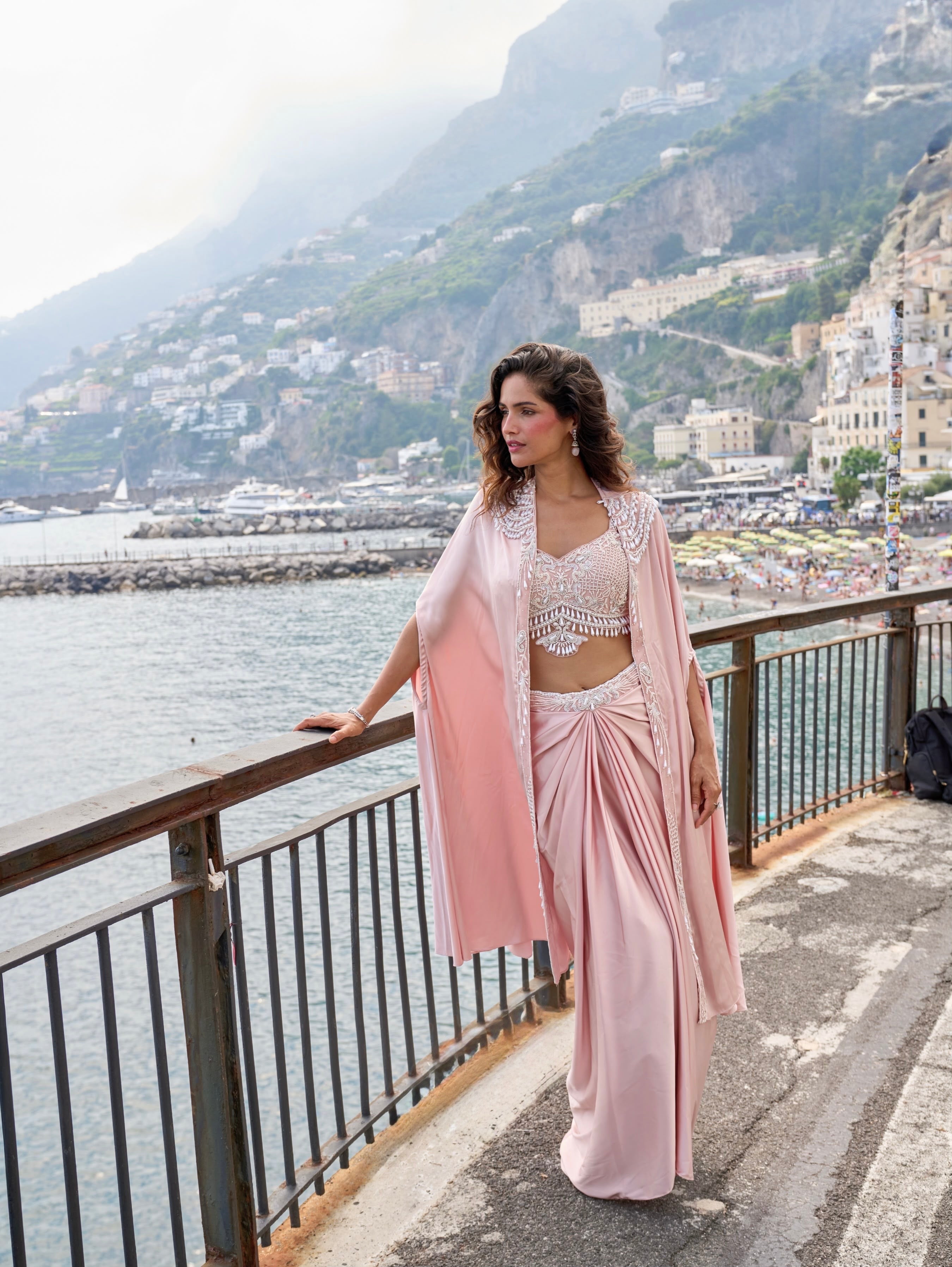 Gul-e-Noor Blush Pearl Cape Set