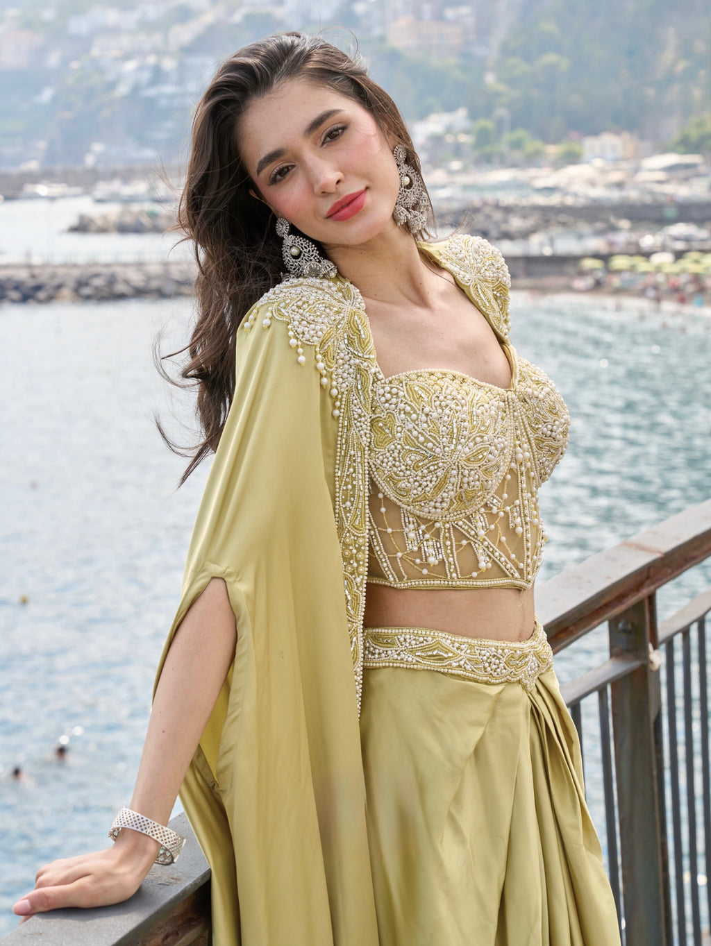Meher Sunehri Pearl Cape Set